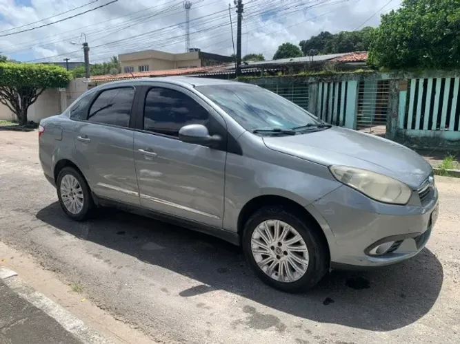 Fiat Grand Siena Essence 1.6 Flex 16V 2014