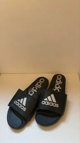 chinelo adidas