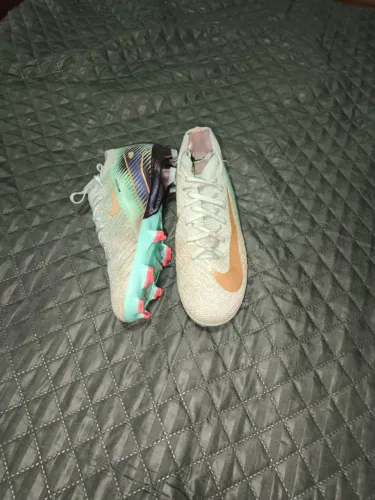 Chuteira campo Nike 36