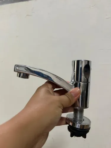 Torneira DOCOL NOVA para pia de banheiro metal
