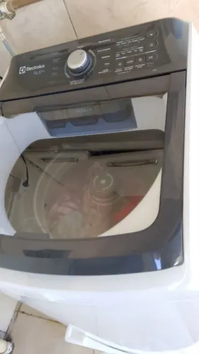 Vendo máquina nova de lavar ou troco por uma mais antiga e uma geladeira