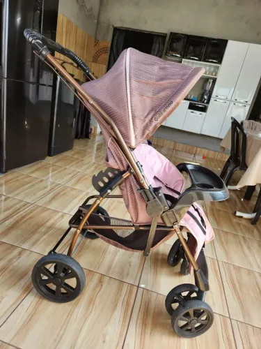 VENDO CARRINHO DE BEBÊ