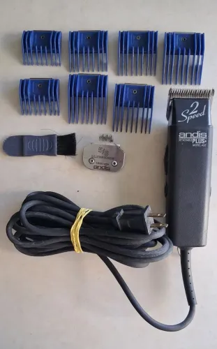 Maquina de Tosa ANDiS Plus+/ Modelo AG 2 / 2 Velocidades c/ Acessorios. R$ 400,00
