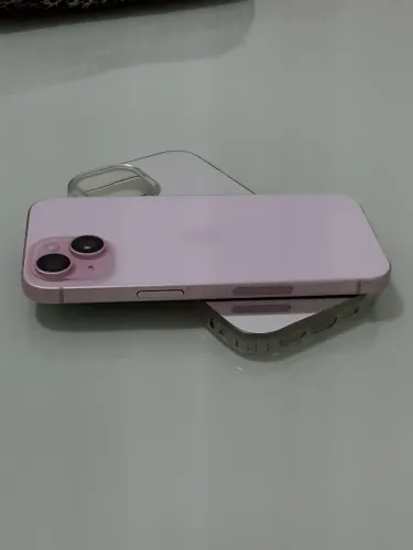 iPhone 15 128GB