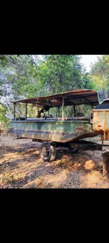 Draga, moinho e motor estacionário
