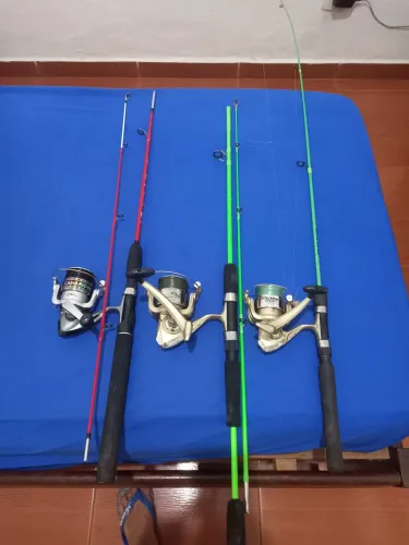 3 varas com molinete. 