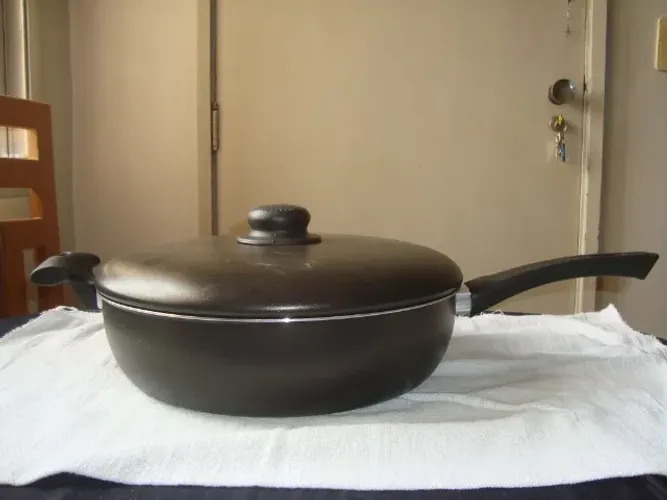 Frigideira tipo Wok Fortaleza