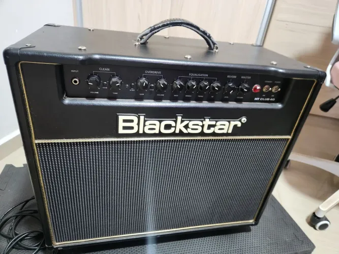 VENDO AMPLIFICADOR VALVULADO BLACKSTAR HT CLUB 40
