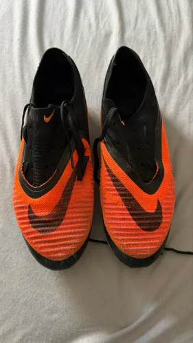 Chuteira Nike 