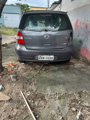 Livina 2010 motor 1.6 para retirar peças, aceito oferta!