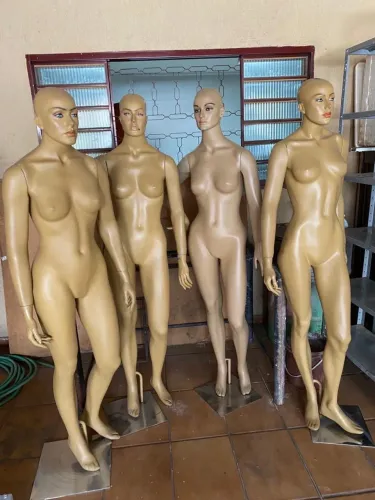 Vendo manequim de fibra