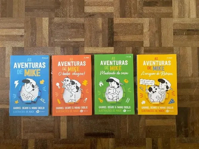 Os 4 primeiros livros das aventuras de Mike