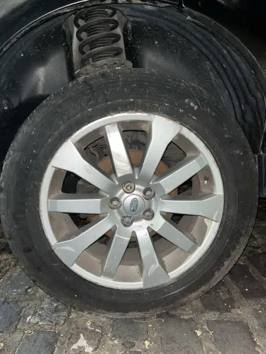 Rodas aro 19 da Land Rover