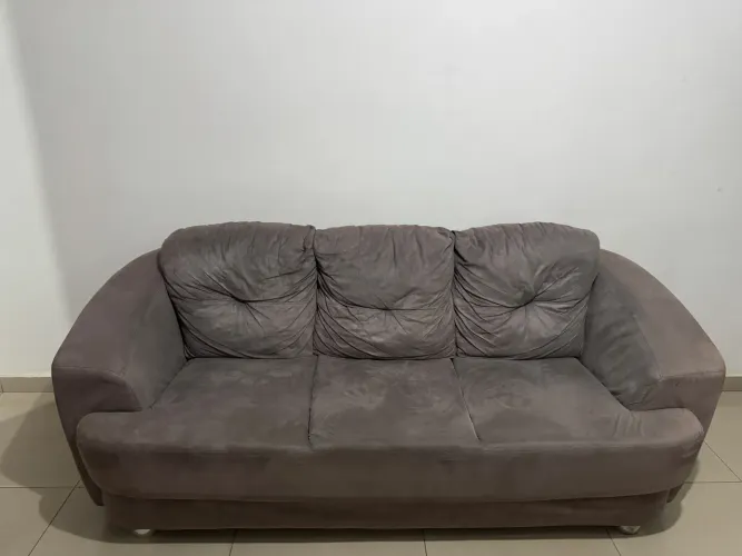 Sofá 3 lugares 