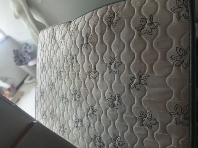 Colchão de casal padrão