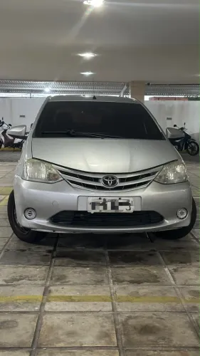 Toyota Etios X 1.3 Flex 16V 5P Mec. 2015