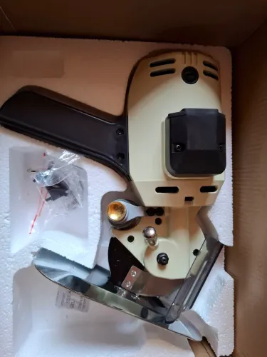 Vendo Máquina Cortar Tecidos