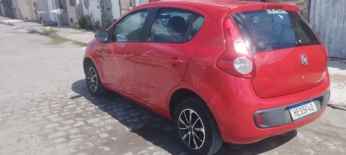 Fiat Palio Attractive 1.0 EVO Fire Flex 8V 5P 2013