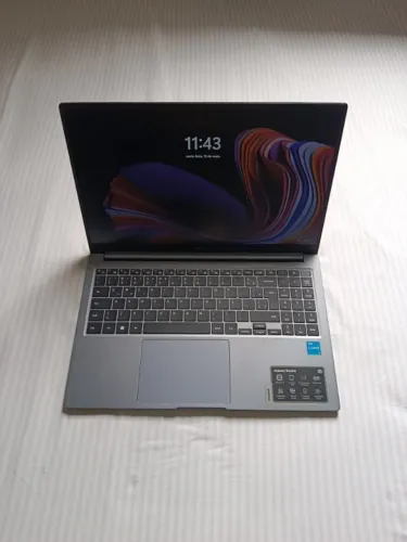 VENDO NOTEBOOK NOVINHO POUCO USADO