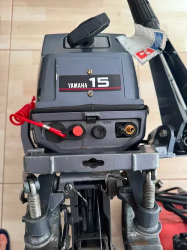 MOTOR YAMAHA 15 HP
