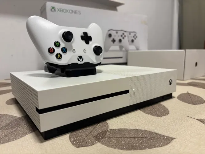 X Box One S
