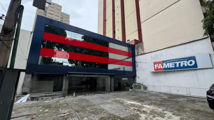 Prédio c/3.000m2 na Av. Nazaré