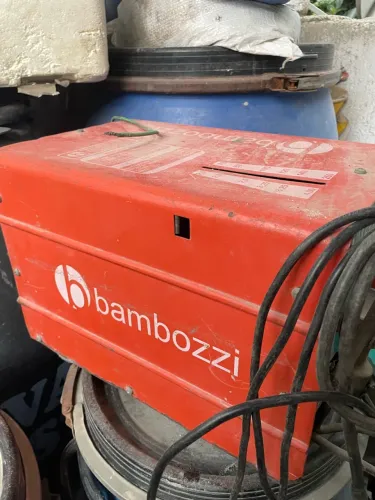 Máquina de solda elétrica Bambozzi
