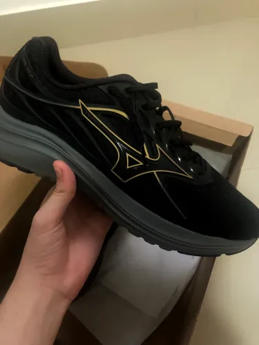 Tênis Mizuno original nunca usado tamanho 41 masculino