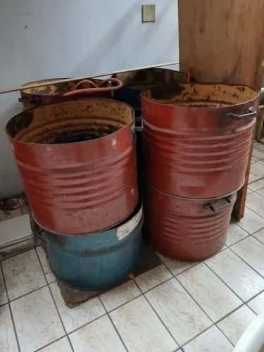 8 Tinas para refrigerar bebibas 1/2 tambor