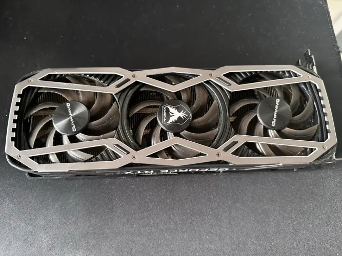 RTX 3070 8GB Gainward triple fan rgb