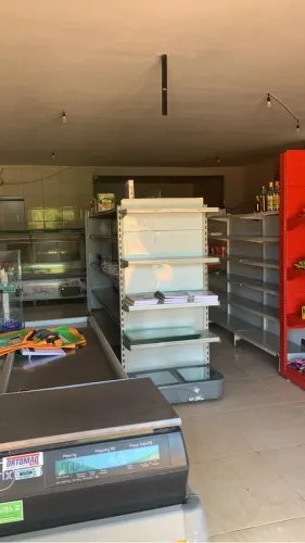 Passa mercado à venda