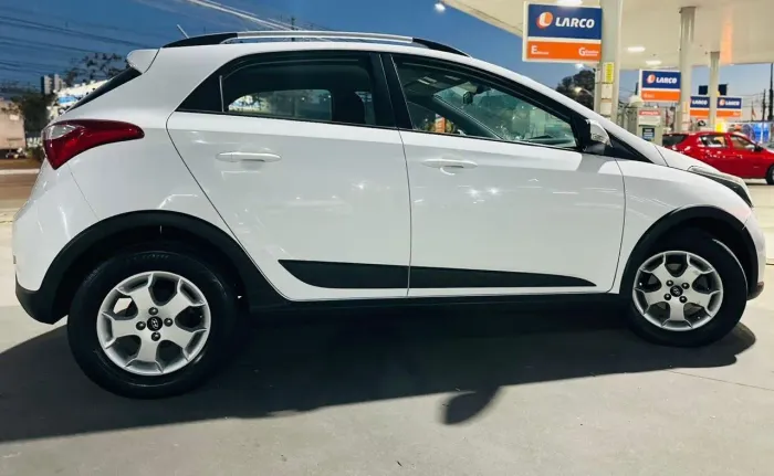 Hyundai HB20X Style 1.6 Flex 16V Aut. 2015