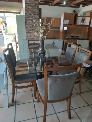 Mesa de Jantar com 6 Lugares
