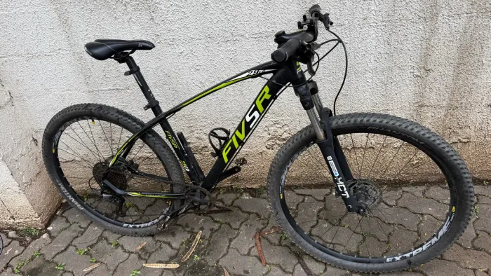 MOUNTAIN BIKE ARO 29 CONJUNTO SHIMANO DEORE