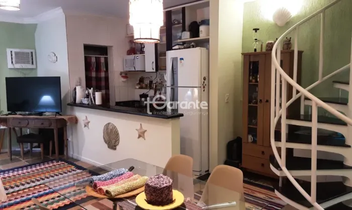Apartamento duplex em Ubatuba, no litoral norte.