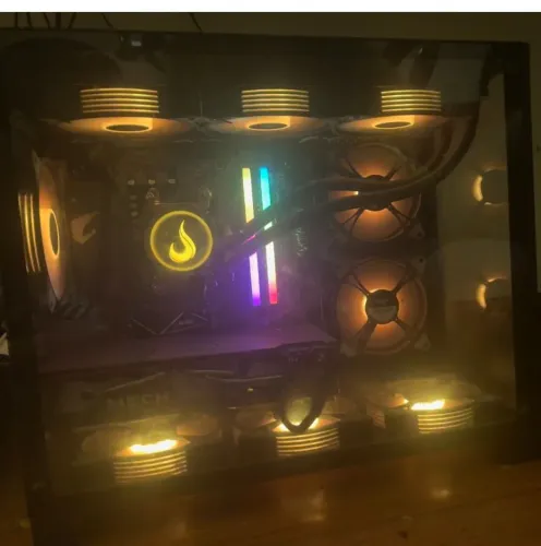 Pc gamer AMD. 5700x c/ 6750 xt 32gb