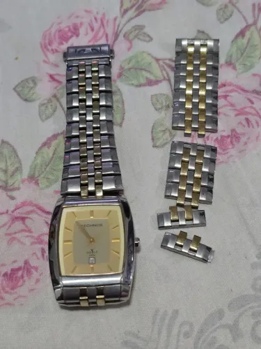 Relógio original Technos Golf com calendário 1N12.AU