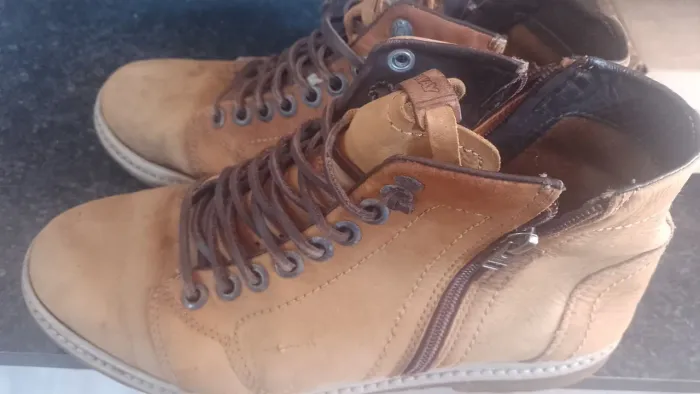Bota masculina