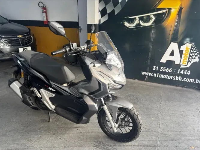 HONDA/ ADV 150