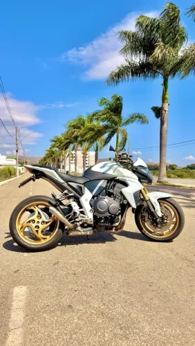 Honda CB1000R 2015 - Impecável
