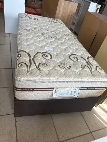 Cama solteiro