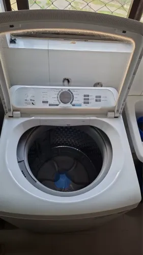Máquina de Lavar 13kg Branca Wave Agitador Midea