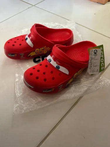 Crocs McQueen nº 39