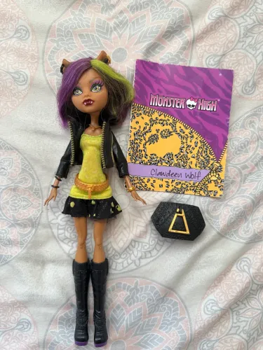 Boneca Clawdeen Wolf Scaremaster