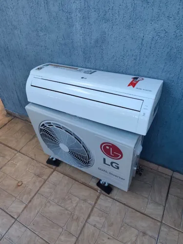 Ar condicionado 9000 BTUs LG dual inverter