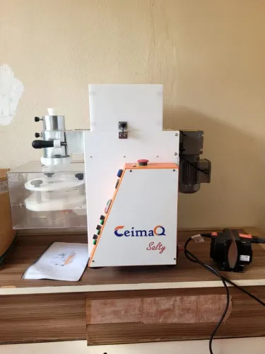 Maquina Modeladora de Salgados e Doces CeimaQ Salty 4.0/ Mídia Fast 5.0 - 200v