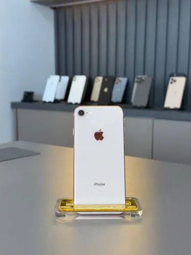 IPHONE 8 64 GIGAS SEMI NOVO