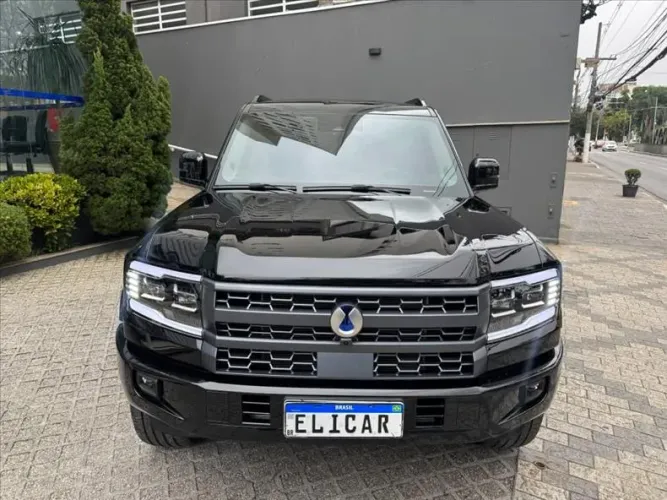 Denza B5 SUV híbrido plug-in 2026