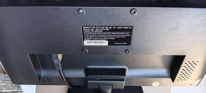 Monitor PC top funcionado só tela fica branca
