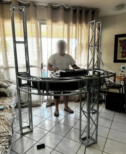 Mesa de DJ com treliça